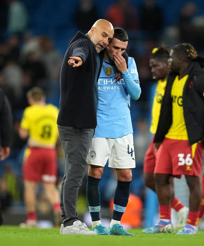 Man City thắng nhọc nhằn đội hạng 2, Pep Guardiola làm điều cực gắt với trò cưng - Ảnh 2.