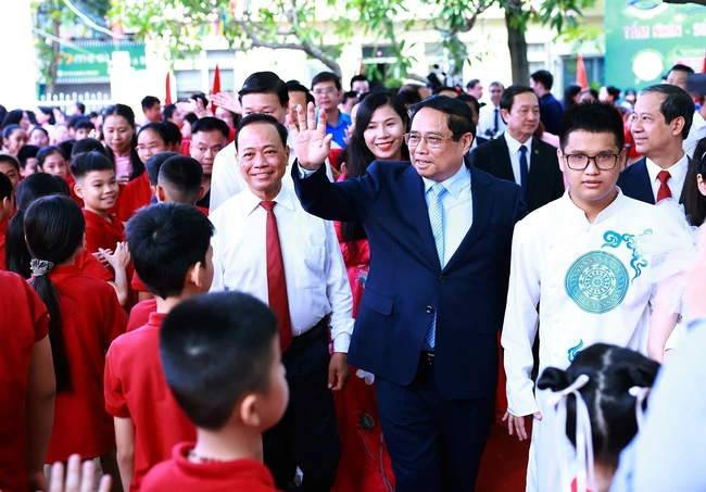 Thủ tướng Phạm Minh Chính: Dạy tốt, học tốt để đưa dân tộc Việt Nam trở thành một dân tộc thông thái - Ảnh 2.